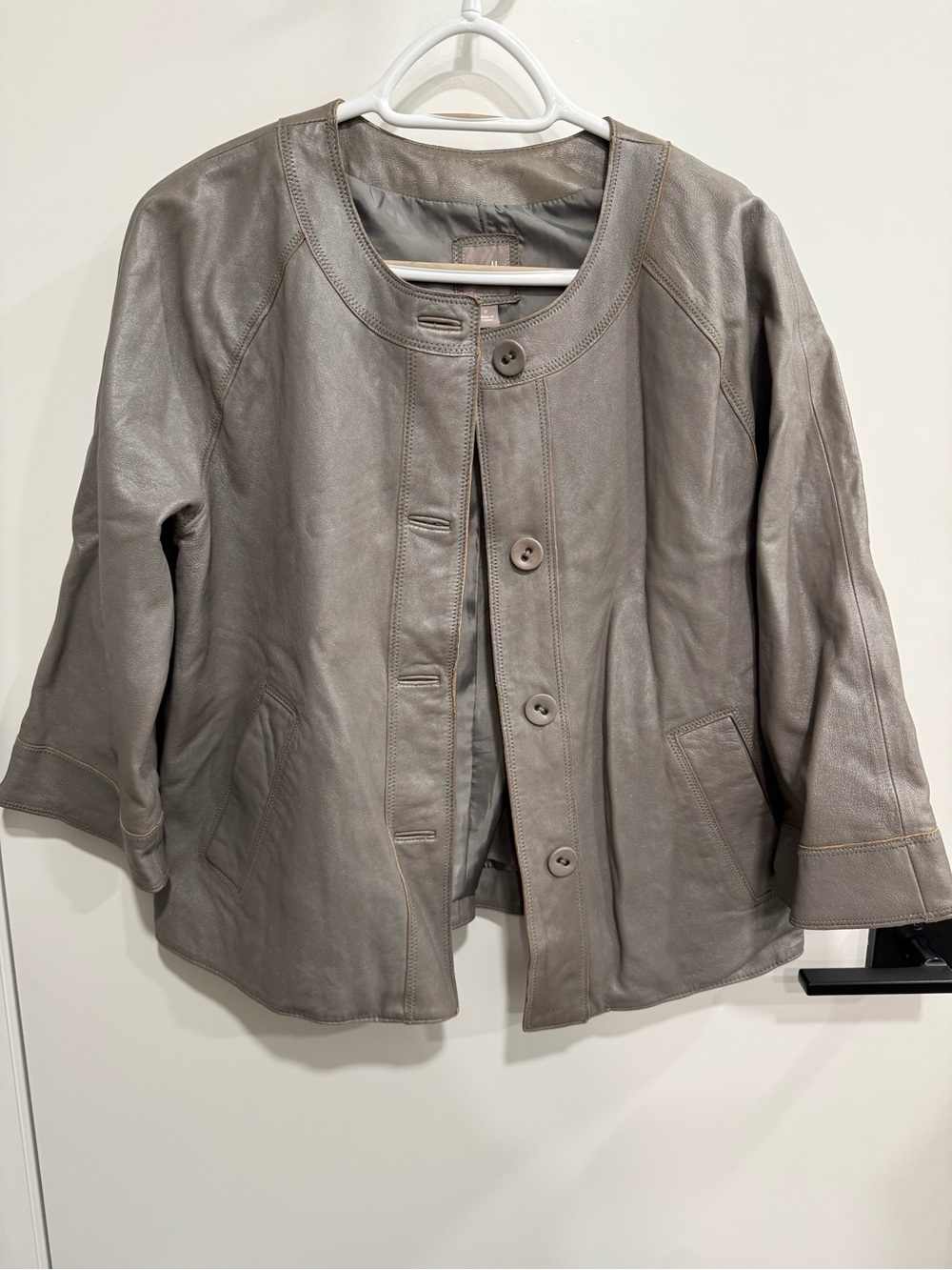 J Jill 100% Leather Gray Crop Jacket 3/4 Length Sleeves Women’s Size Small